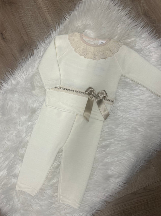 Cream lace bow knitted set